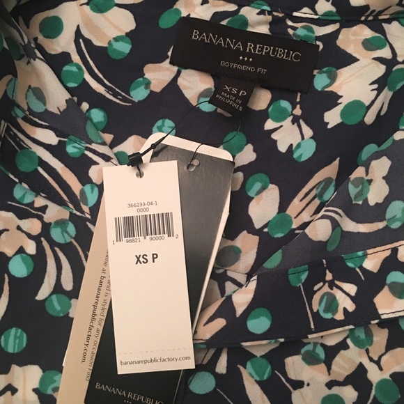Banana Republic Tops - NEW! Banana Republic Floral Blouse